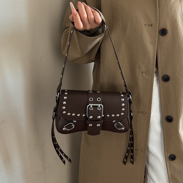 Damen Umhängetasche mit eleganten Nieten und verstellbarem Schulterriemen Nord Taschen