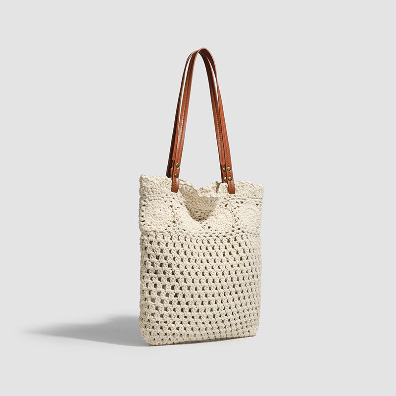 Damen Stricktasche mit elegantem Kunstledergriff und dekorativem Häkeldesign Nord Taschen