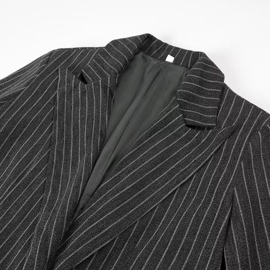 Damen Longline-Wollmixmantel mit Nadelstreifen, tailliertem Revers und Pattentaschen Nord Taschen