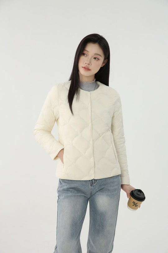 Damen leichte gesteppte Kurzjacke mit rundem Ausschnitt und Muschelsteppung Nord Taschen