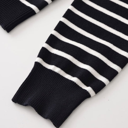 Damen Gestreifter Feinstrick-Cardigan mit Rundhals und Zierknöpfen Nord Taschen