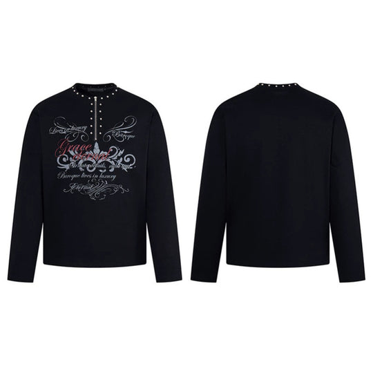 Damen Langarmshirt mit Halb-Reißverschluss, Nietenkragen und Barock-Schriftprint Nord Taschen