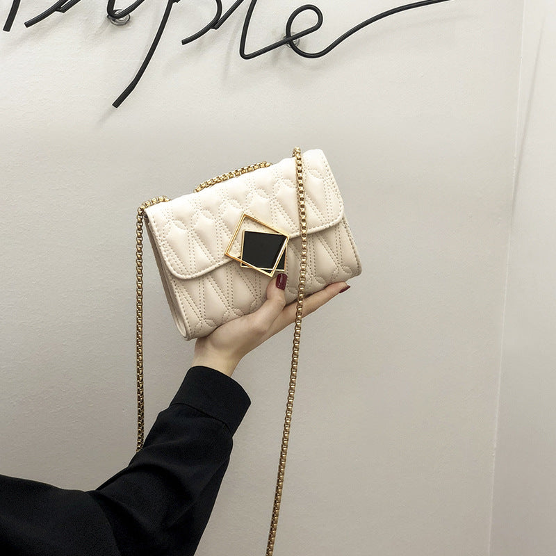 Damen Umhängetasche mit modischem Steppdesign und eleganten Akzenten Nord Taschen
