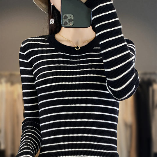 Damen Schmal geschnittener Feinstrick-Pullover mit dezenter Streifenstruktur und Rundhals Nord Taschen