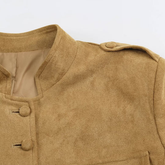 Damen Taillierte Veloursjacke im Fieldstil mit Stehkragen und Brustklappen Nord Taschen