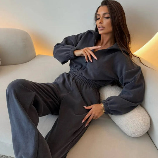 Damen eleganter Lounge-Overall mit elastischer Taillenpartie, Stehkragen, Reißverschluss und weitem Bein Nord Taschen
