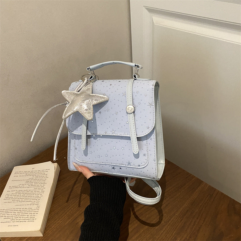 Damen Mini-Rucksack mit fantasievollem Sternenmuster und abnehmbarem Anhänger Nord Taschen