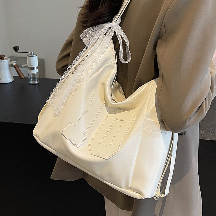 Damen Hobo-Tasche mit glänzendem Obermaterial und dekorativem Kordelzug Nord Taschen