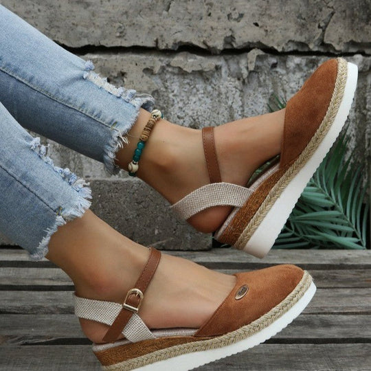 Damen Wedge-Sandalen mit geflochtenem Riemendesign und komfortablem Fußbett
