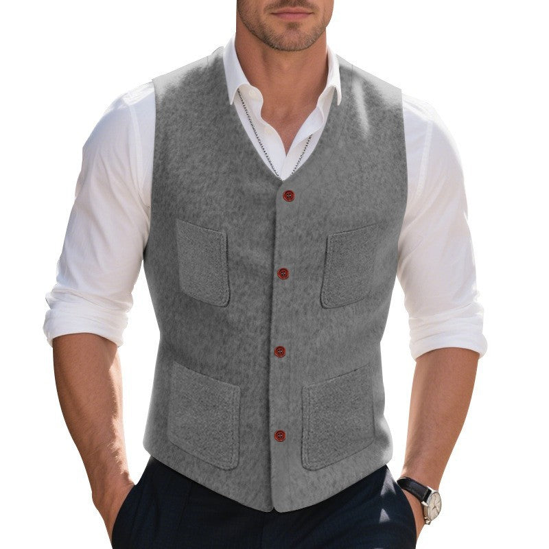 Herren Weste mit funktionalen Taschen und eleganten Knopfdetails
