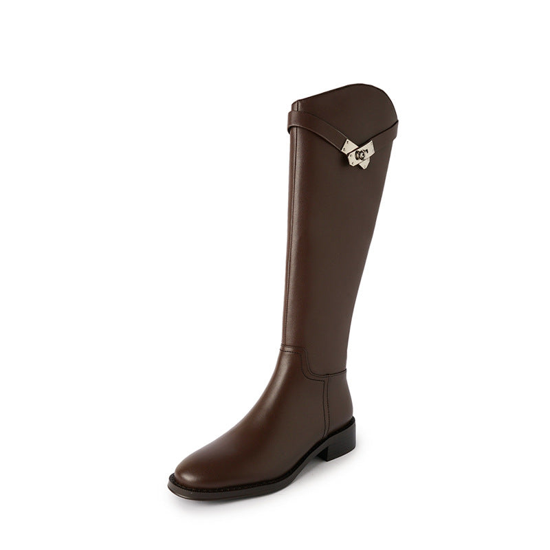 Damen kniehohe Stiefel mit schlanker Schaftform, Innenseiten-Reißverschluss und dekorativem Schnallenriemen Nord Taschen