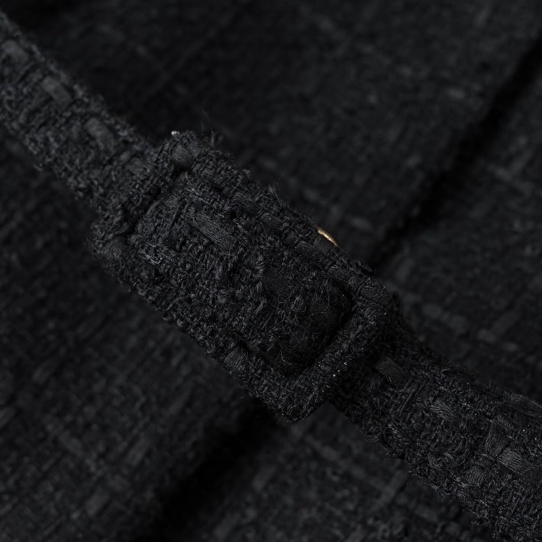 Damen Kurzjacke aus Bouclé‑Tweed mit Rundhals, goldenen Zierknöpfen und Bindegürtel Nord Taschen