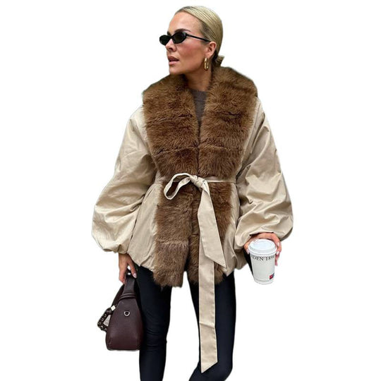 Damen Kurze Taillierte Jacke mit Fellkragen und Ballonärmeln Nord Taschen