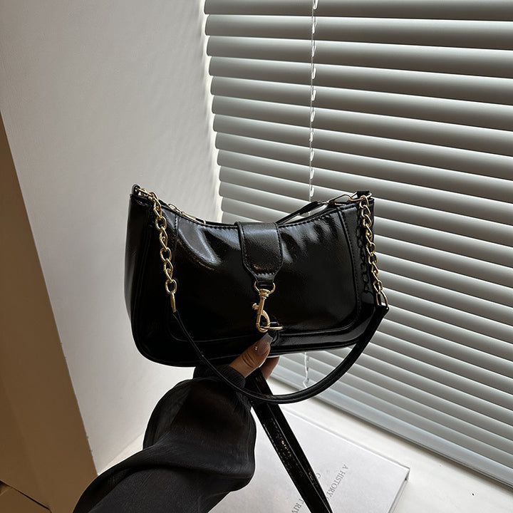 Damen Hobo-Tasche mit eleganter Kettenverzierung Nord Taschen
