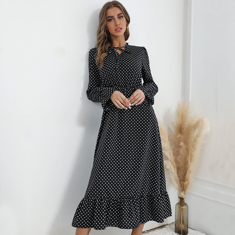 Damen Maxikleid mit Polka-Dot‑Print, geraffter Taille, Schleifenkragen und Volant-Saum Nord Taschen