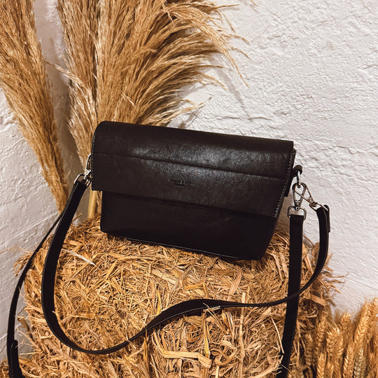 Damen elegante Umhängetasche aus hochwertigem Kunstleder mit praktischem Reißverschluss Nord Taschen
