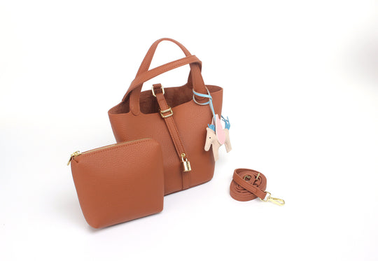 Damen Hobo-Tasche mit abnehmbarem Mini-Organizer und charmantem Tieranhänger Nord Taschen