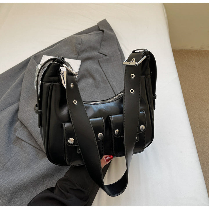 Damen Handtasche mit praktischen Fronttaschen Nord Taschen