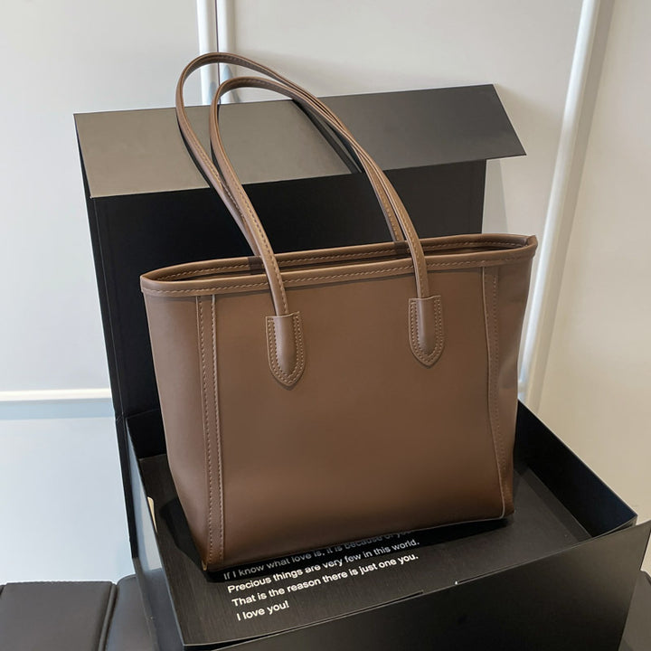 Damen elegante Tragetasche mit stilvollen Akzenten Nord Taschen