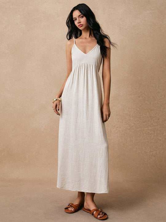 Damen Maxikleid mit feinen Spaghettiträgern und leichtem, atmungsaktivem Material Nord Taschen