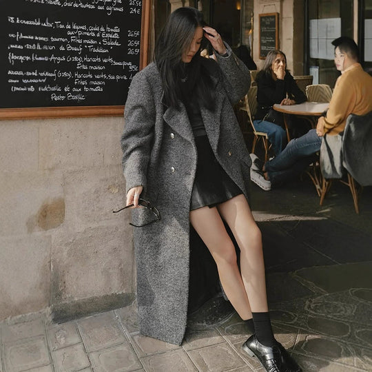 Damen Maxilanger Oversize-Wollmix-Mantel doppelreihig mit kastiger Silhouette und aufgesetzten Pattentaschen Nord Taschen