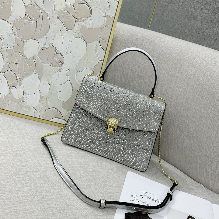 Damen Designer-Handtasche mit einzigartigem Totenkopfverschluss Nord Taschen