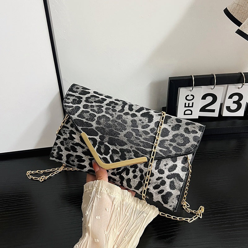 Damen elegante Clutch-Tasche mit trendigem Leoparden-Muster Nord Taschen