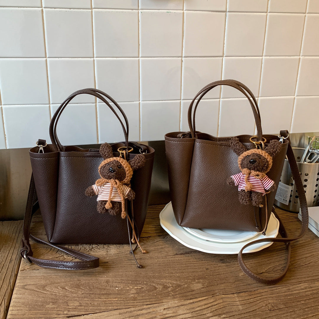 Damen Tragetasche mit niedlichem Teddy-Anhänger Nord Taschen