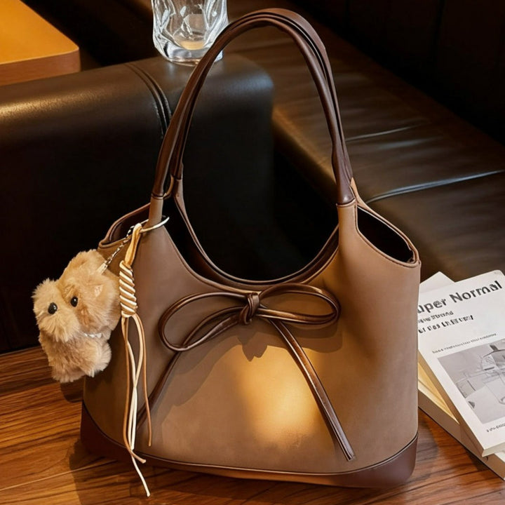 Damen modische Einkaufshandtasche mit verspieltem Anhänger Nord Taschen