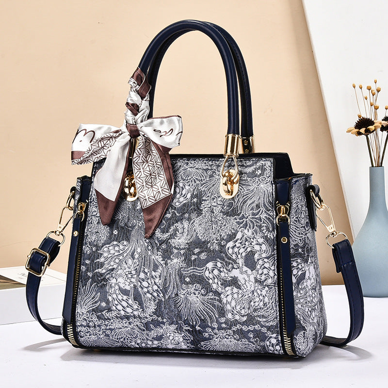Damen eleganter Shopper mit floralem Muster und modischem Schal Nord Taschen