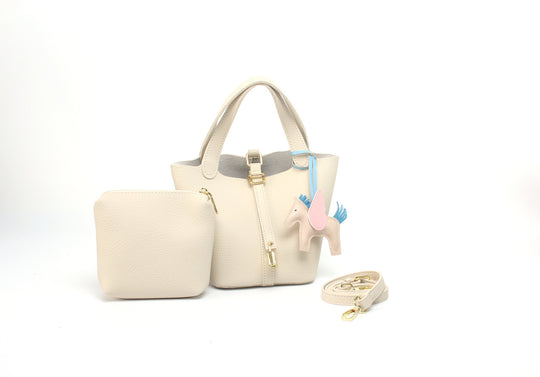 Damen Hobo-Tasche mit abnehmbarem Mini-Organizer und charmantem Tieranhänger Nord Taschen