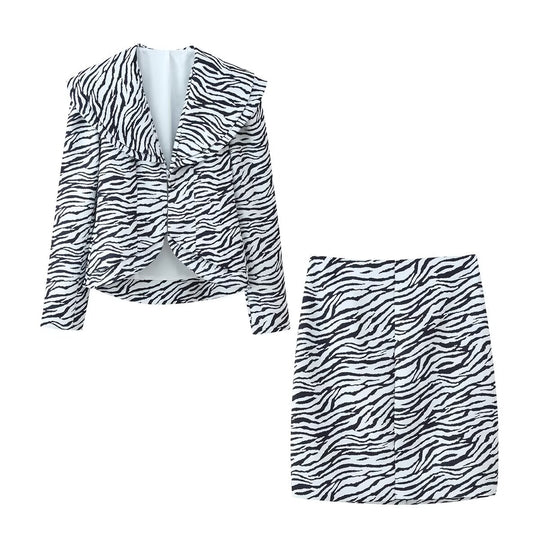 Damen Kurzblazer mit übergroßem Schalkragen und Zebra-Print Nord Taschen