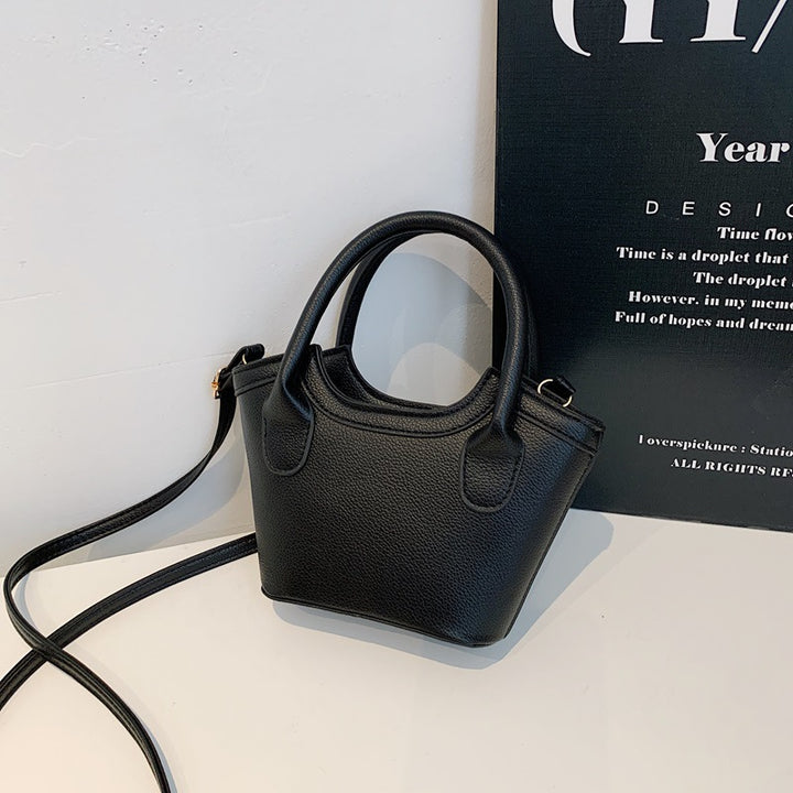 Damen praktische Umhängetasche im minimalistischen Design Nord Taschen