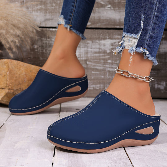 Damen  geschlossene Slip-On Pantolette mit ergonomischem Keilabsatz und dekorativer Ziernaht Nord Taschen