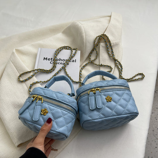 Damen Mini-Tasche im eleganten Steppdesign mit goldenen Akzenten | Nord Taschen