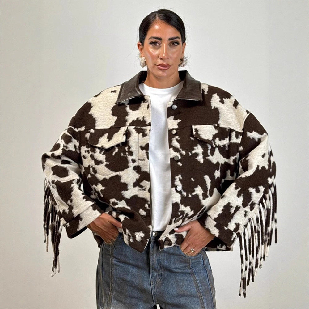 Damen Kurzjacke im Cowprint mit Fransen, Kunstfell‑Optik und Lederkragen Nord Taschen