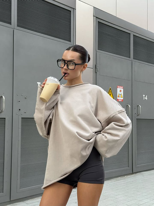 Damen ultraweites Relax-Sweatshirt mit ausgefransten Nähten und asymmetrischem Saum Nord Taschen