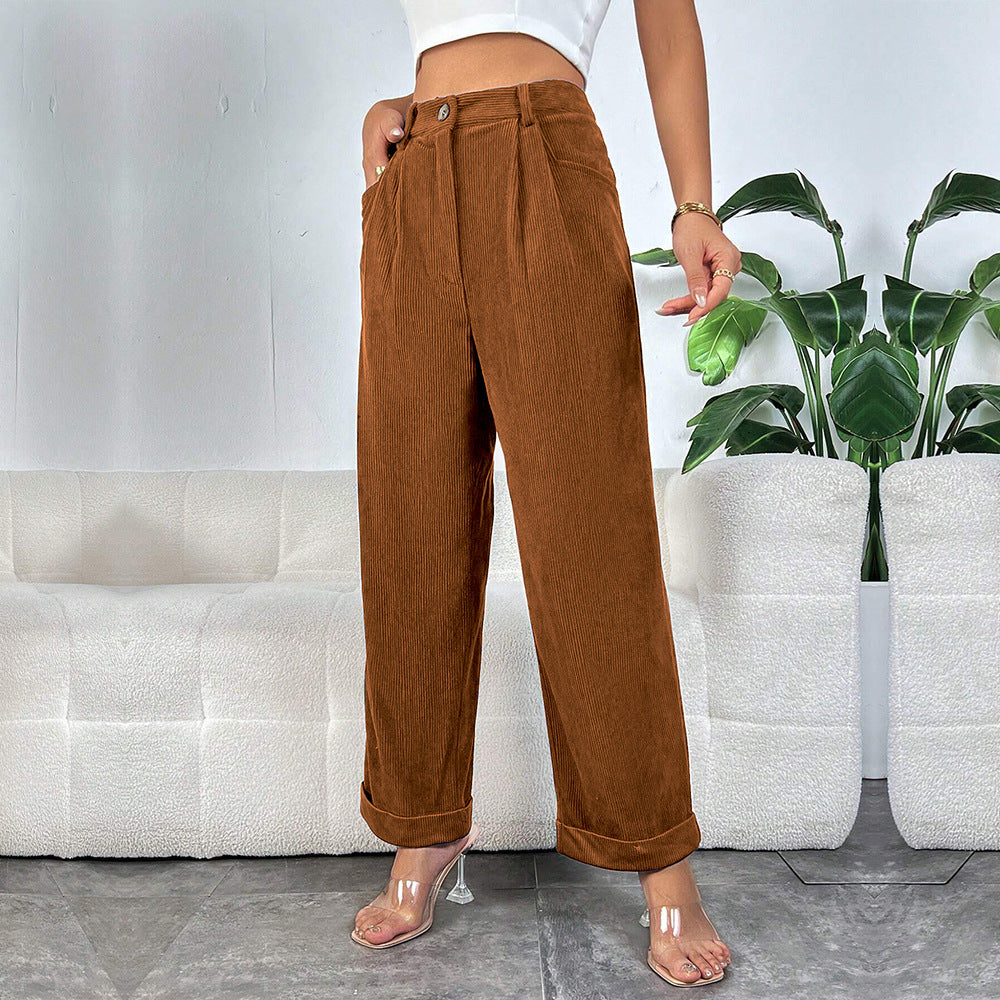 Damen hochgeschnittene Cordhose mit weitem Bein, Bundfalten und umgeschlagenem Saum Nord Taschen