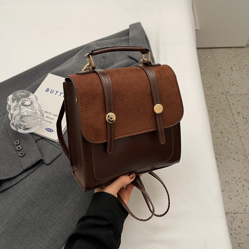 Damen elegante Handtasche mit strukturiertem Obermaterial und hochwertigem Velours Nord Taschen