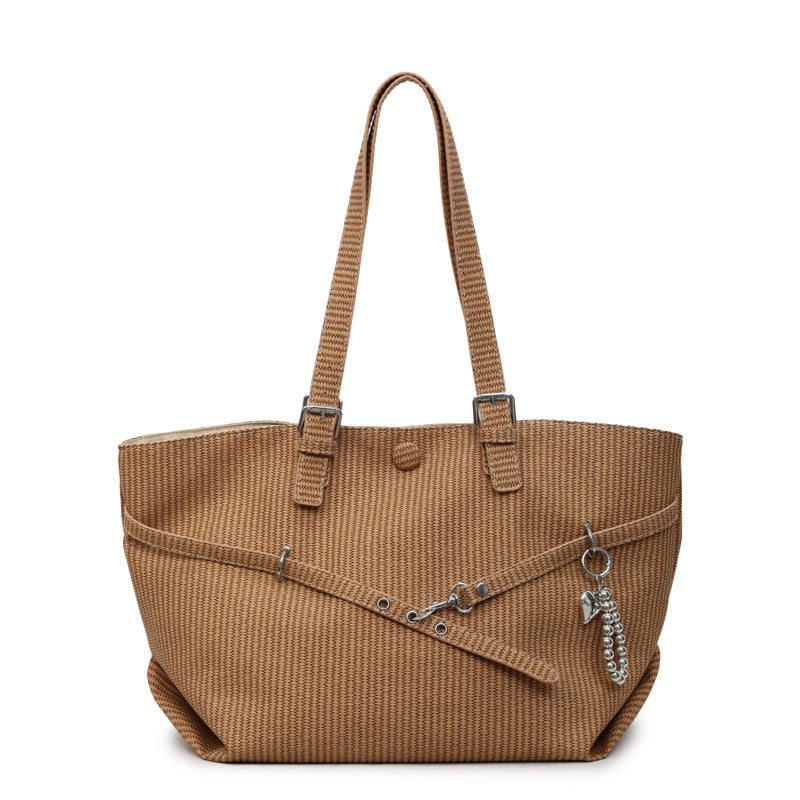 Damen große und geräumige Tragetasche mit trendigen Details Nord Taschen