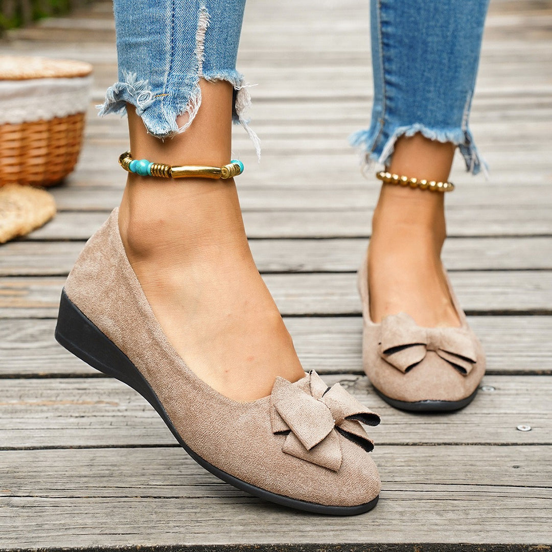 Damen  minimalistische Samt-Ballerina mit dekorativer Fußkette und ergonomischem Komfortfußbett Nord Taschen