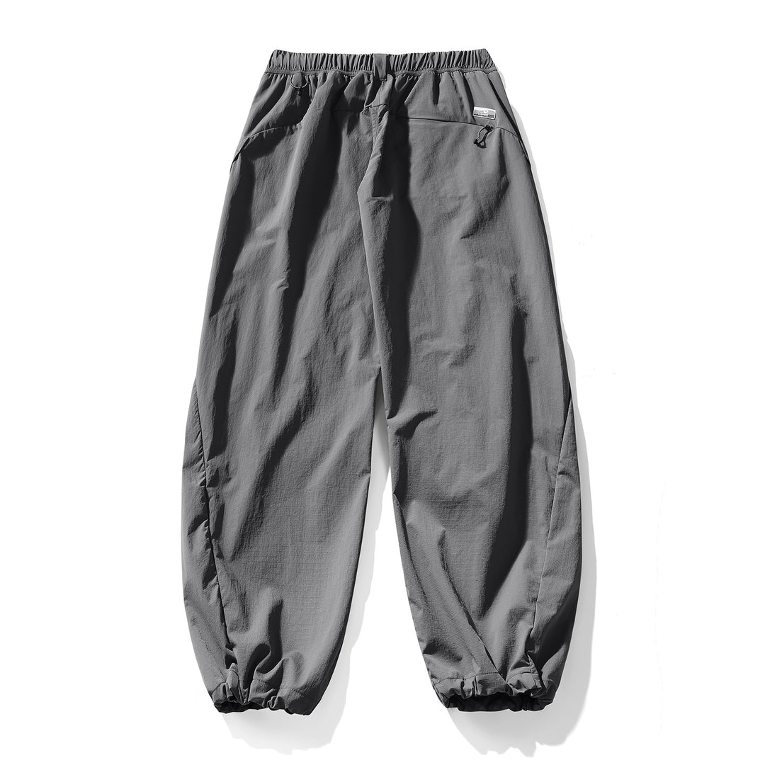 Herren Baggy-Cargohose mit asymmetrischen Eingriffstaschen, Tunnelzugbund und elastischen Knöchelabschlüssen Nord Taschen