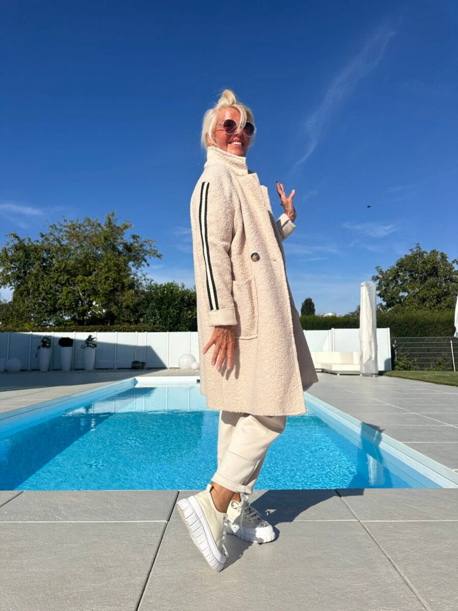 Damen Sportliche Longjacke mit praktischen Taschen und Streifenmotiv