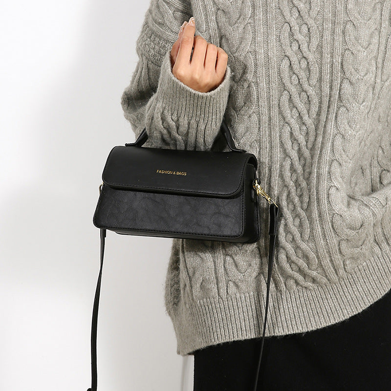 Damen elegante Umhängetasche mit abnehmbaren Schulterriemen und strukturiertem Design Nord Taschen