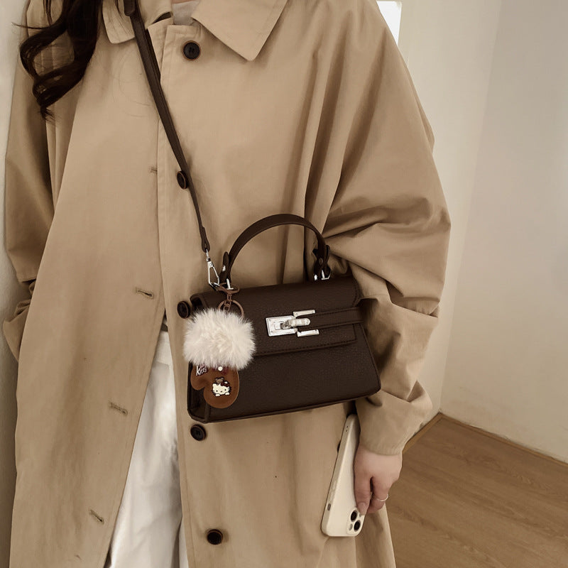 Damen Designer-Handtasche mit verstellbarem Schulterriemen und charmantem Füllmaterial Nord Taschen