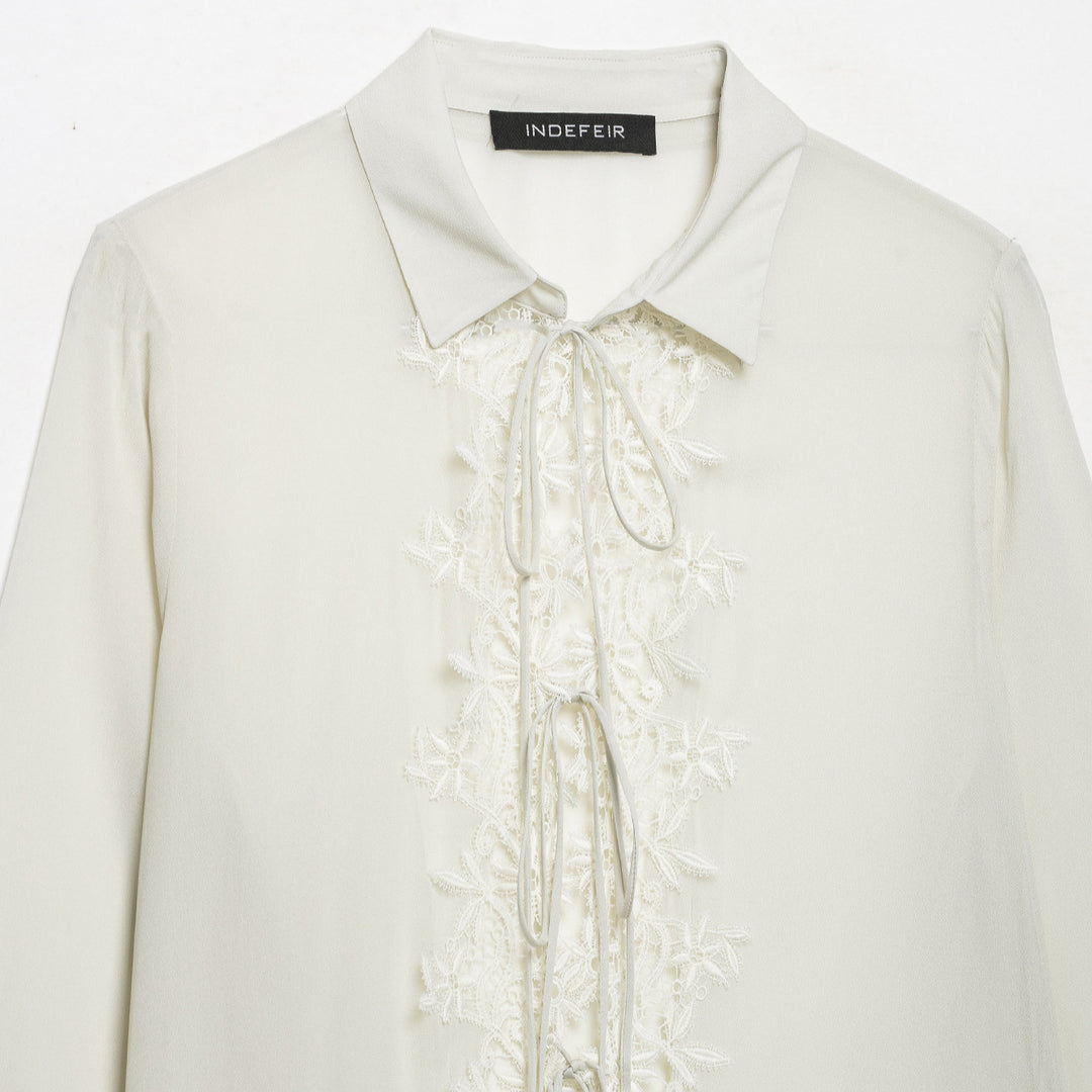 Damen Romantische Chiffon-Bluse mit Spitzenapplikation, Volant-Saum und Bindebändern Nord Taschen