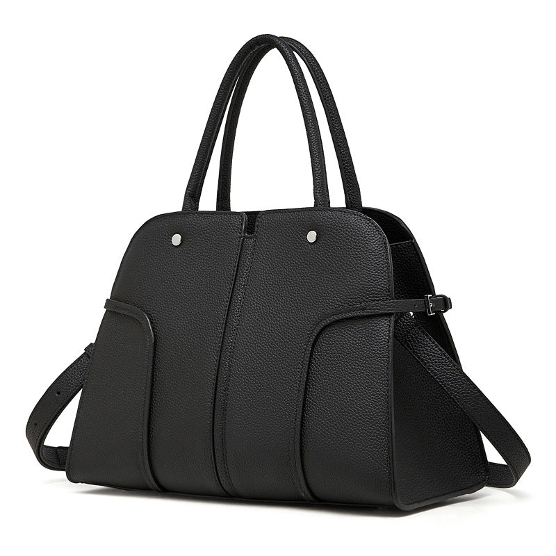 Damen Handtasche mit modernem Schnitt und praktischen Fächern Nord Taschen