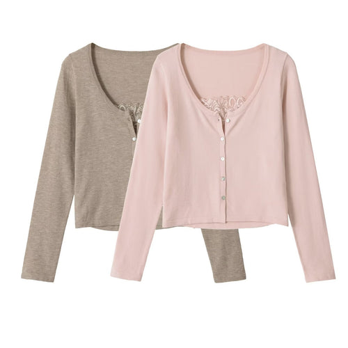 Damen Kurzcardigan aus Feinstrick mit V‑Ausschnitt, Knopfleiste und Spitzeneinsatz Nord Taschen