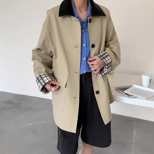 Damen Kurzjacke im Trench‑Stil mit Lederkragen und umschlagbaren Karo‑Manschetten Nord Taschen