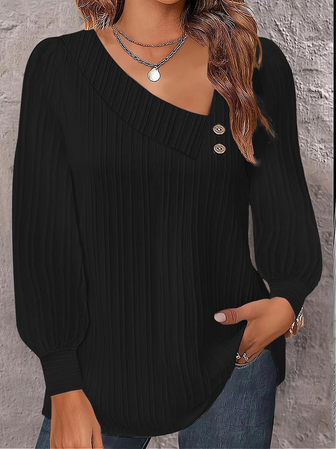 Damen Plissee-Bluse mit asymmetrischem Ausschnitt und Knopf-Details